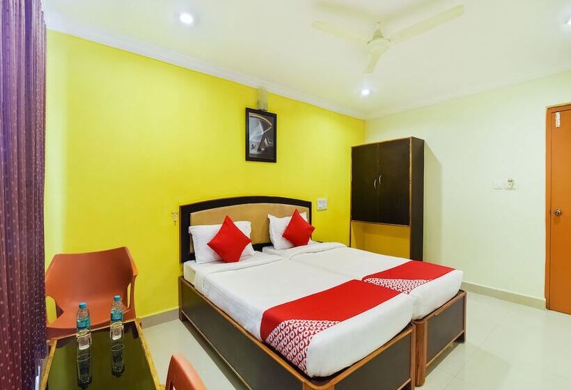 בית מלון כפרי Capital O 29342 Blu Resorts