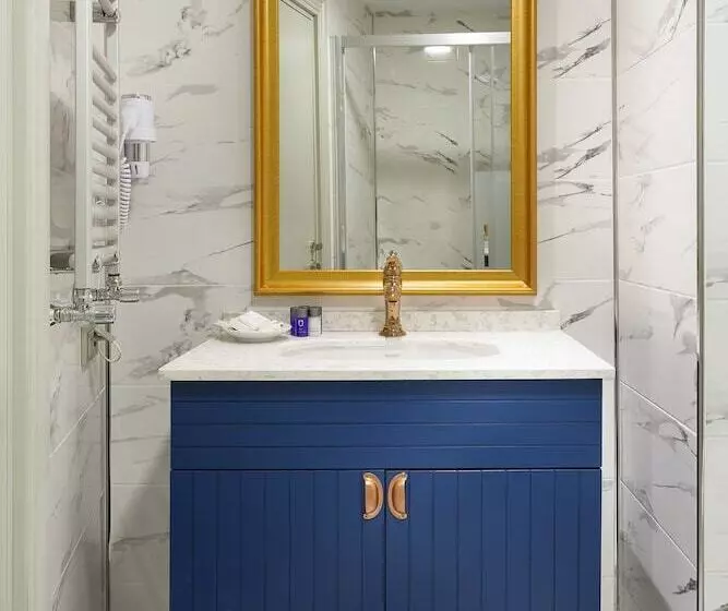 Hotel Guner Business