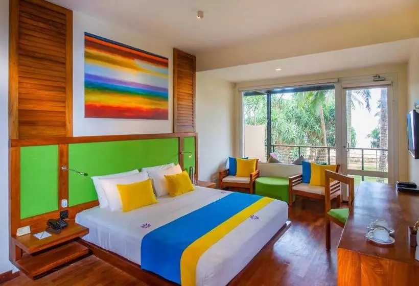 Mermaid Hotel & Club