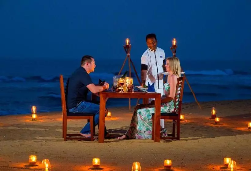 Mermaid Hotel & Club