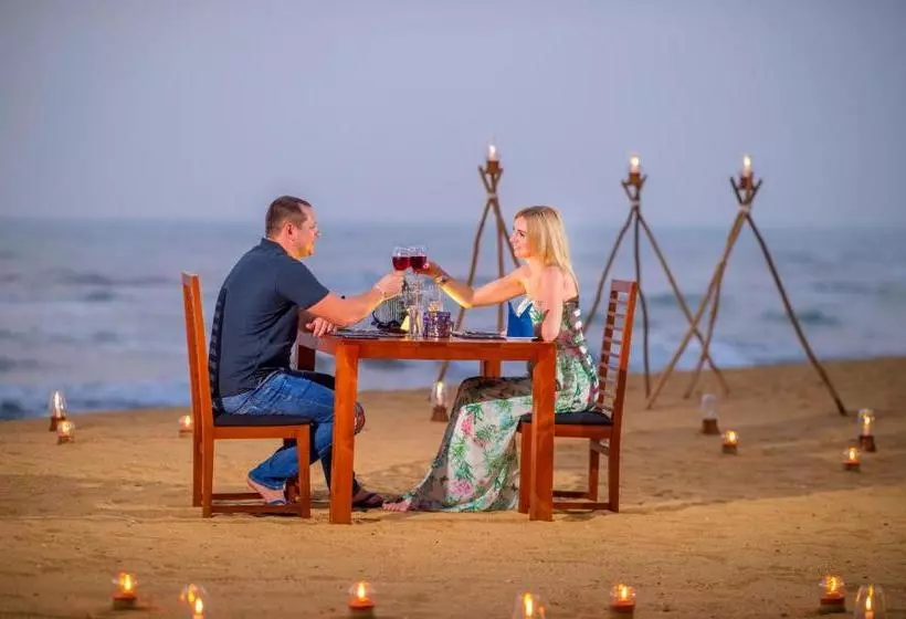 Mermaid Hotel & Club