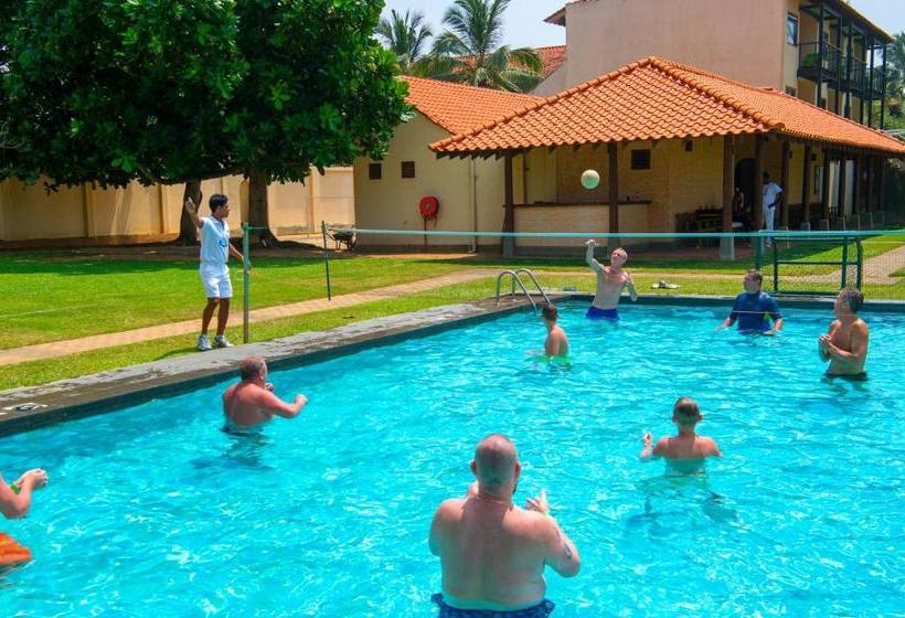 Mermaid Hotel & Club