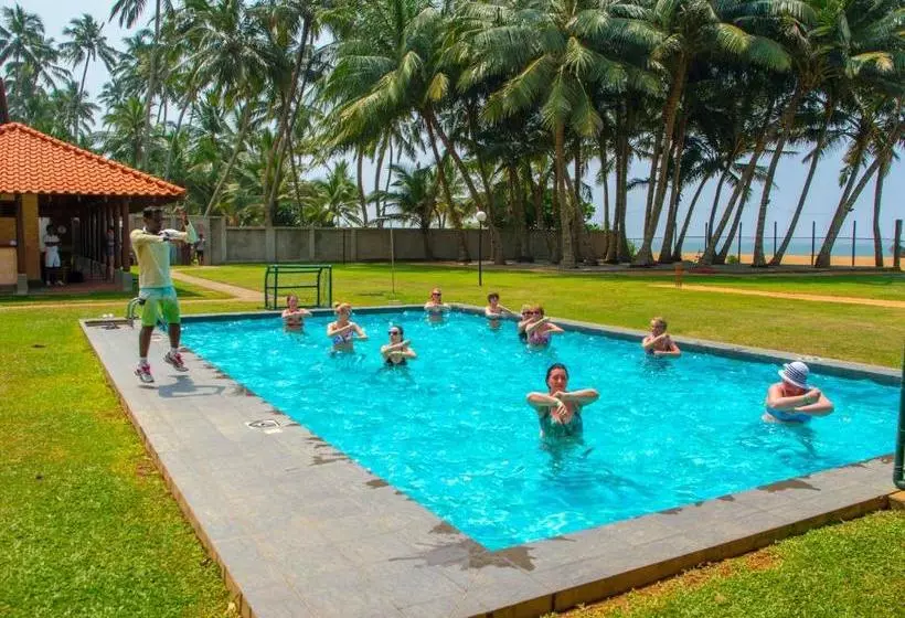 Mermaid Hotel & Club