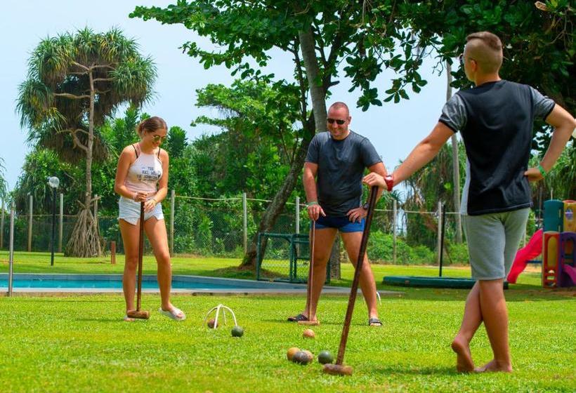 Mermaid Hotel & Club