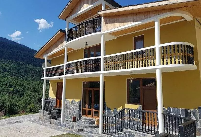 پانسیون Hilltop Mestia