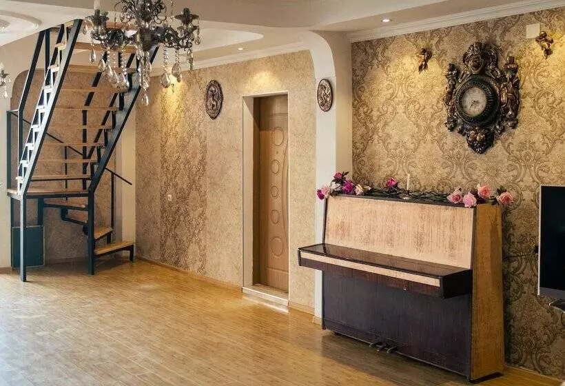 پانسیون Hilltop Mestia