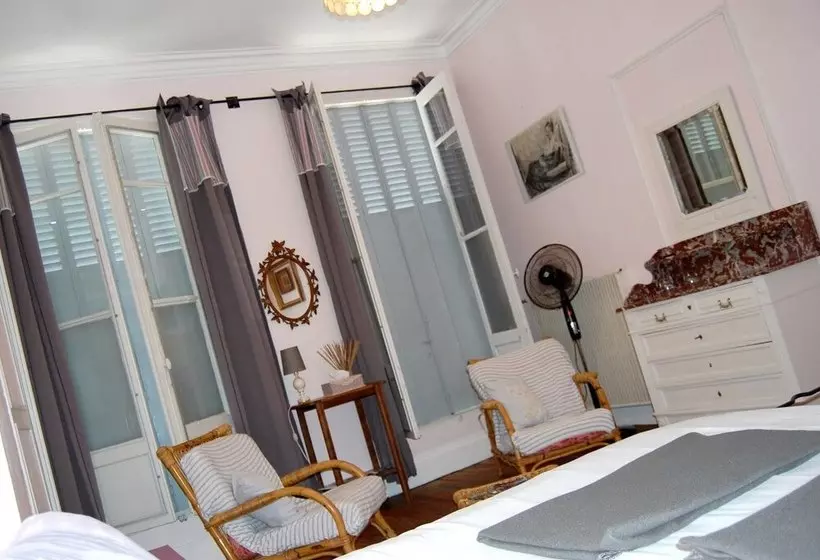 ペンション Madeleine Bergerac