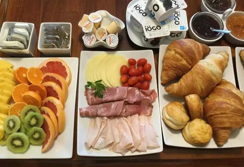 Summer Solstice Bed & Breakfast