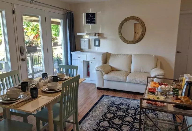 Summer Solstice Bed & Breakfast
