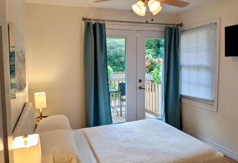 Summer Solstice Bed & Breakfast