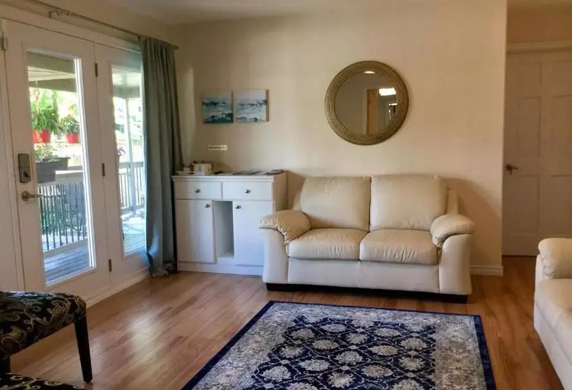 Summer Solstice Bed & Breakfast