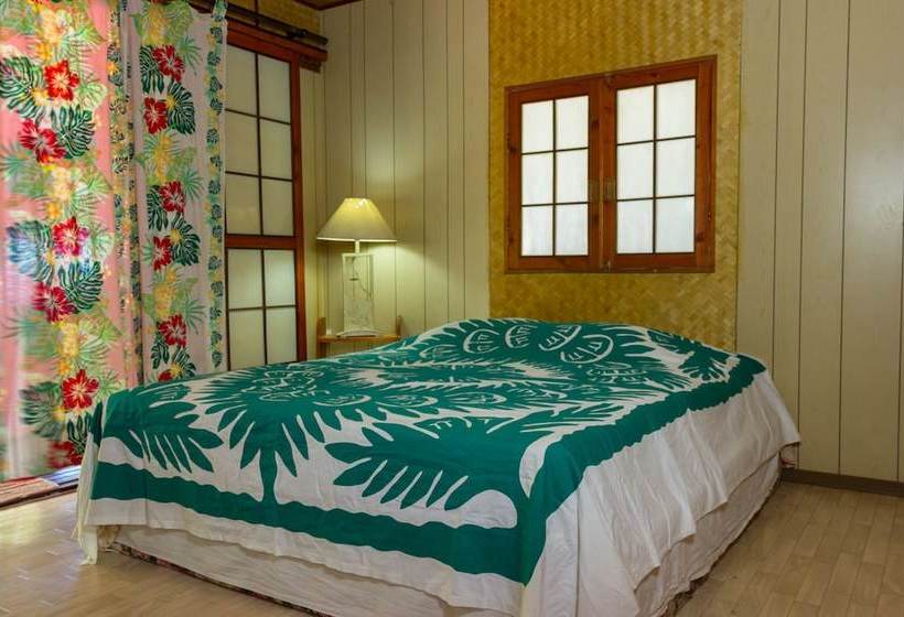 Fare Edith  Near Painapo Beach