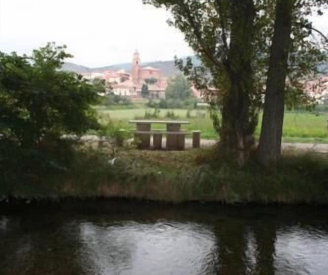 فندق Restaurante Torres De Albarracín