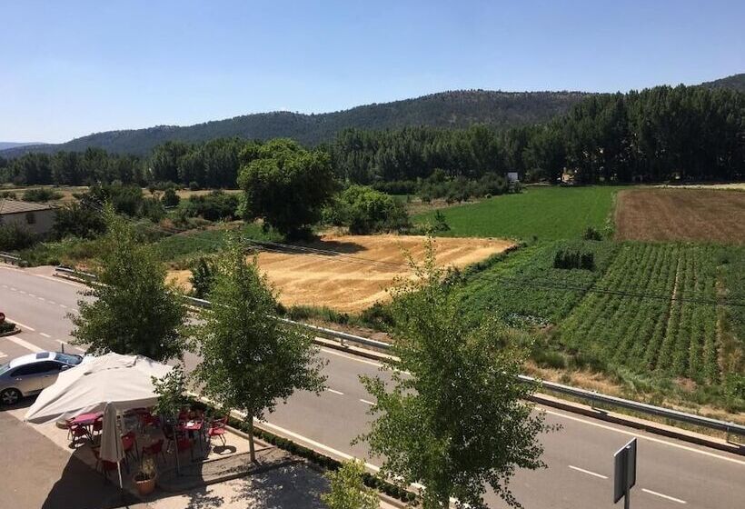 فندق Restaurante Torres De Albarracín