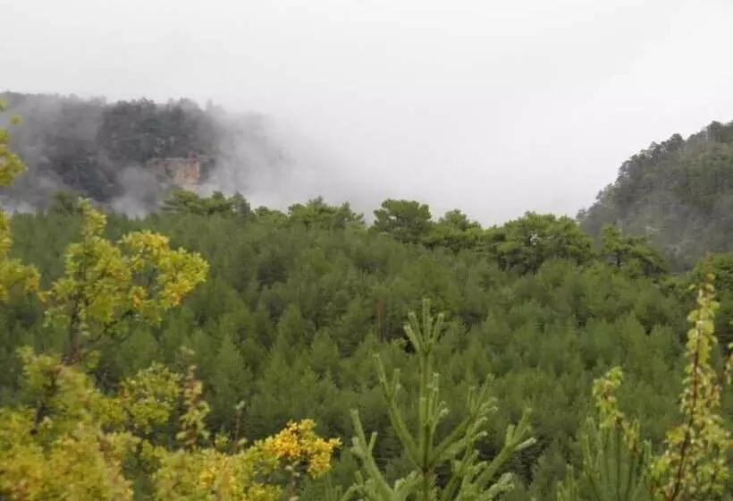 هتل Restaurante Torres De Albarracín