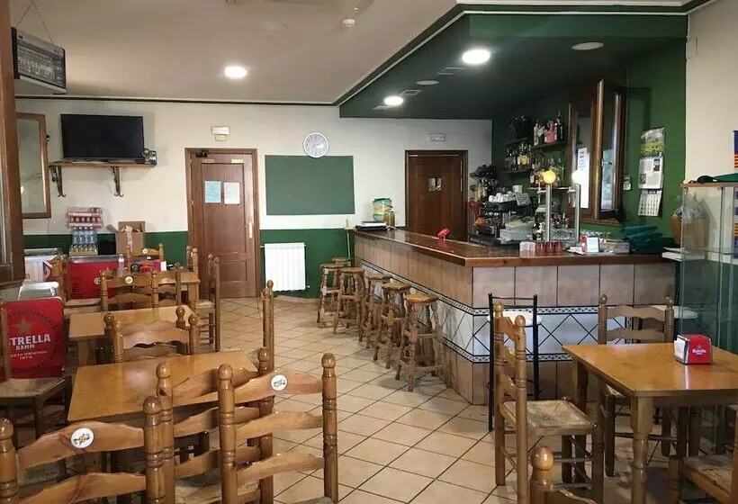 هتل Restaurante Torres De Albarracín