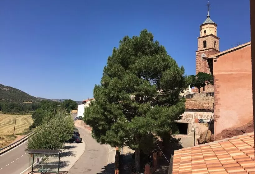 هتل Restaurante Torres De Albarracín