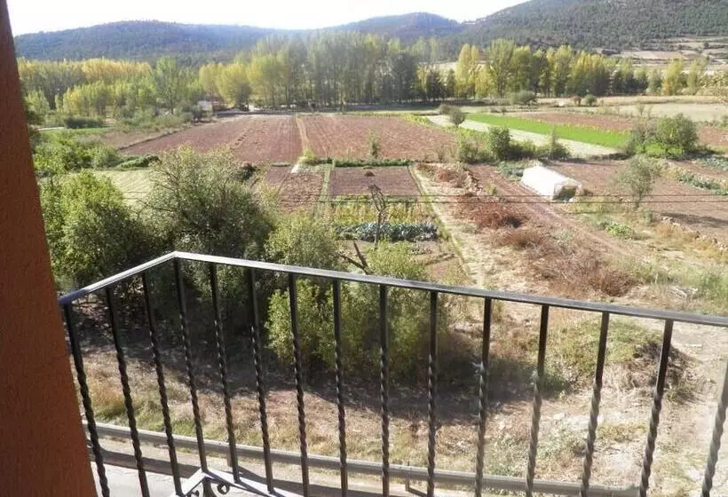 هتل Restaurante Torres De Albarracín