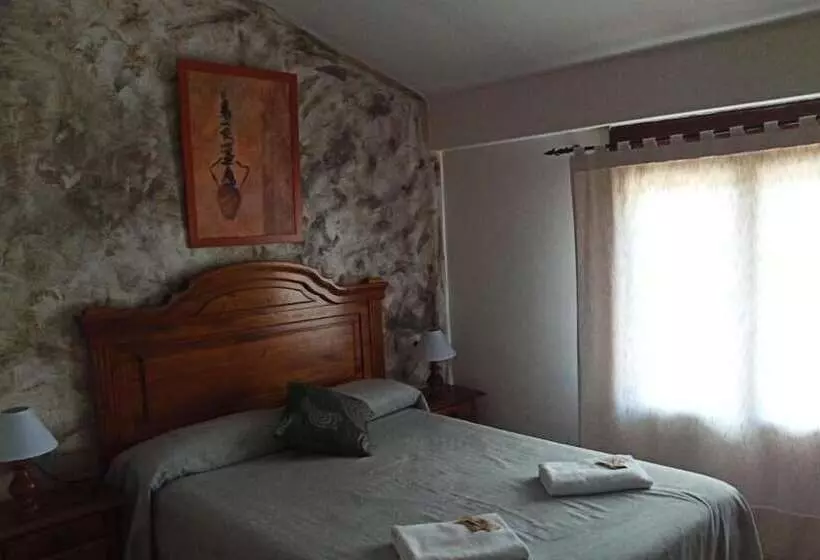 هتل Restaurante Torres De Albarracín