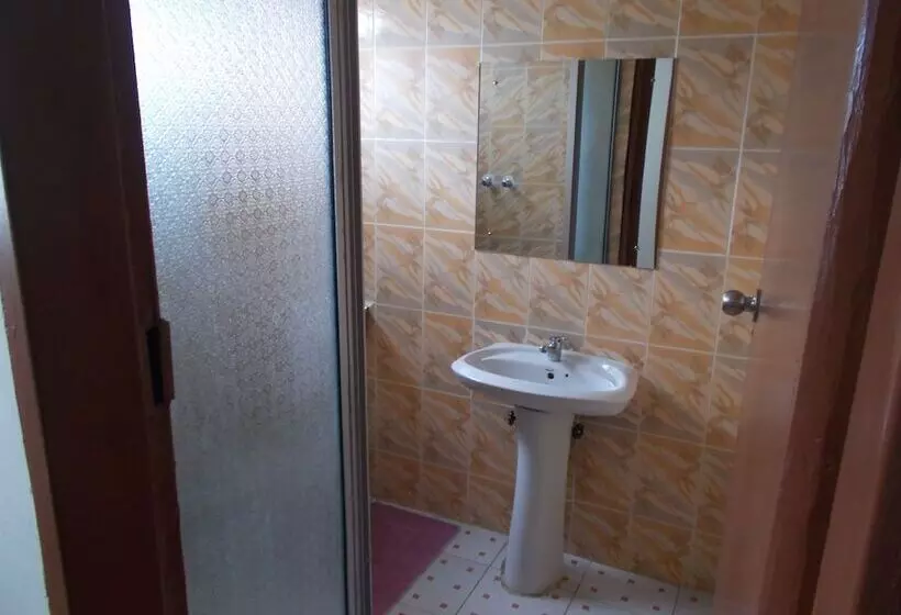 هتل Shema Guest Lodge