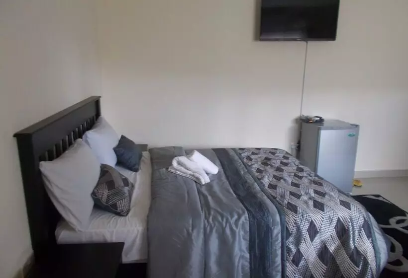 هتل Shema Guest Lodge