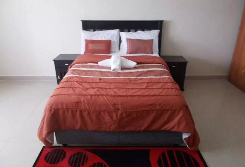 هتل Shema Guest Lodge