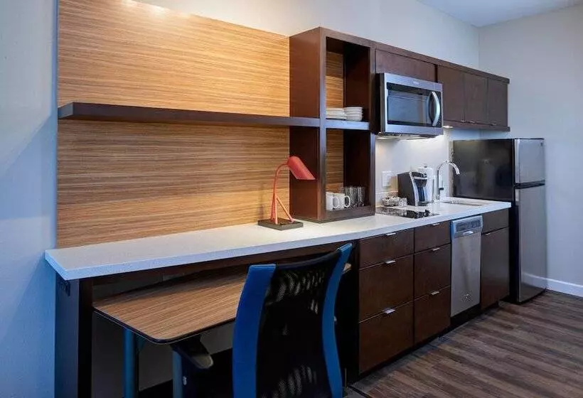 Hotelli Towneplace Suites By Marriott Cleveland Solon