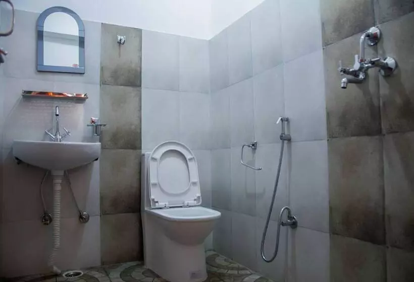 Mount Blue Tourist Hostel