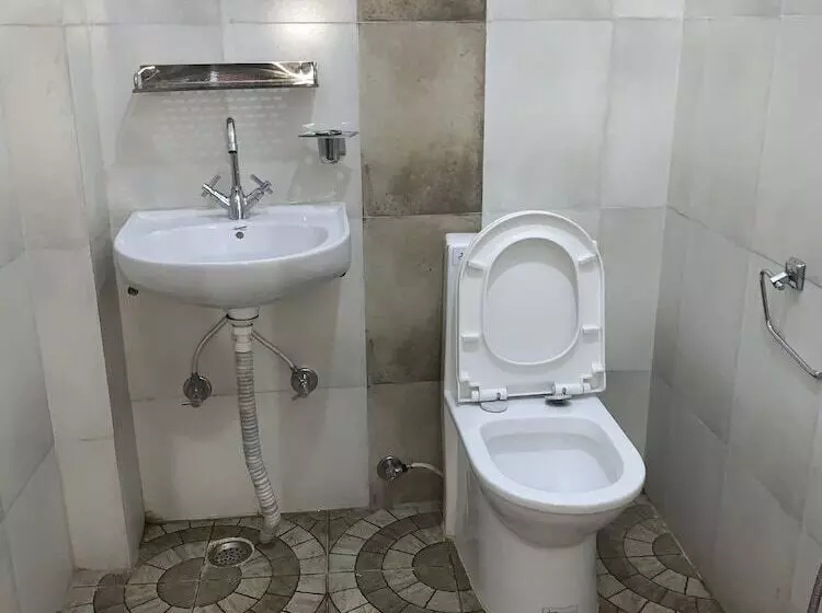 Mount Blue Tourist Hostel