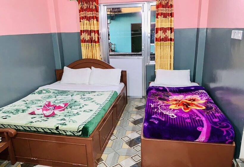 Mount Blue Tourist Hostel