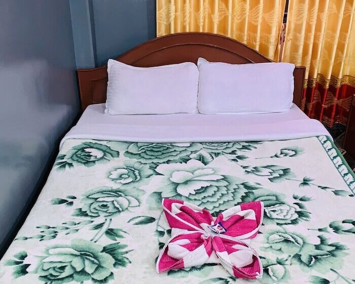 Mount Blue Tourist Hostel