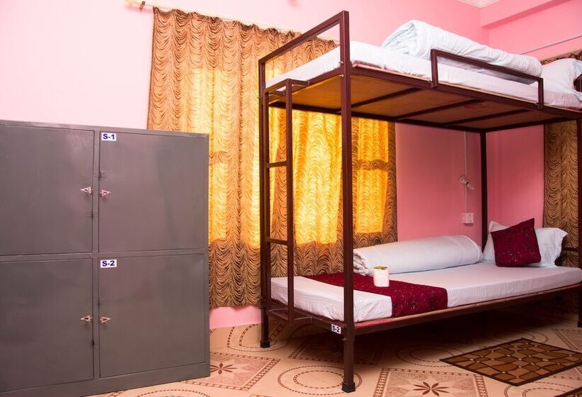 Mount Blue Tourist Hostel