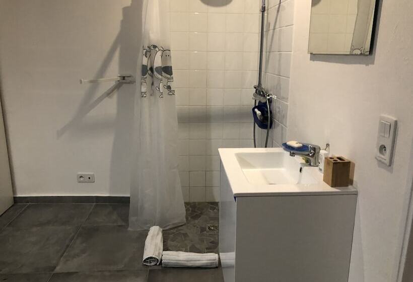 پانسیون Belcourtex