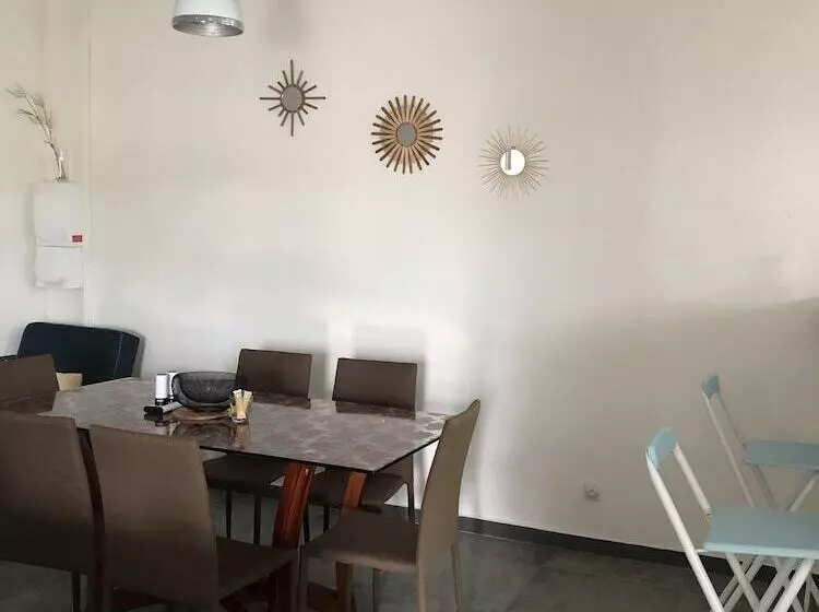 پانسیون Belcourtex