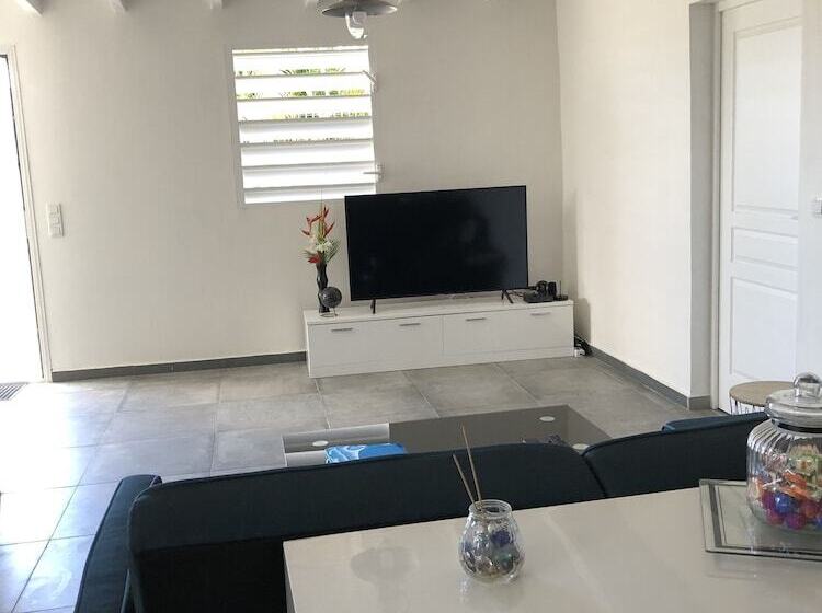 پانسیون Belcourtex