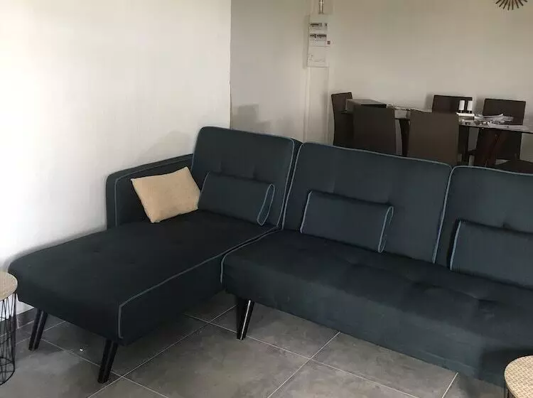 پانسیون Belcourtex