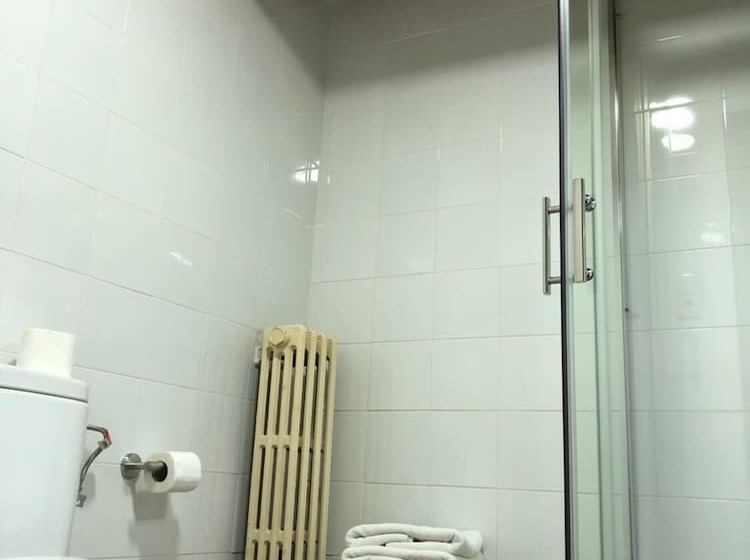 پانسیون Hostal Di Verena