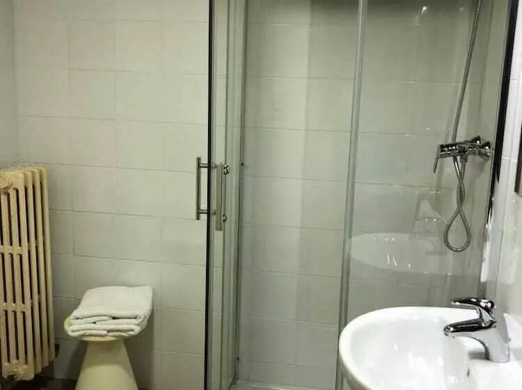 ペンション Hostal Di Verena