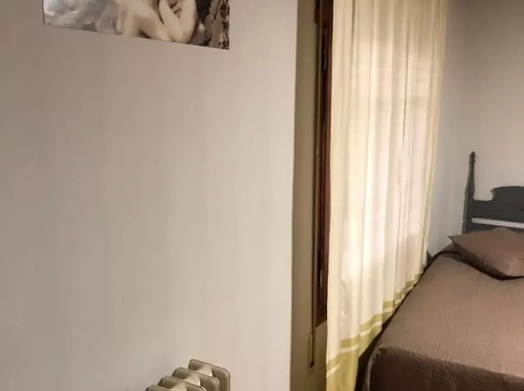 ペンション Hostal Di Verena