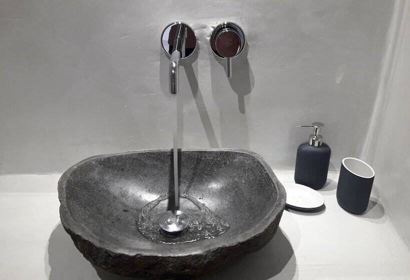 بنسيون Maistrali Prive