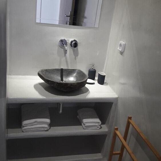 بنسيون Maistrali Prive