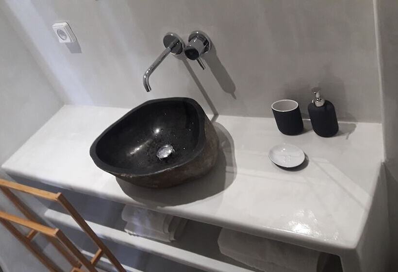 بنسيون Maistrali Prive