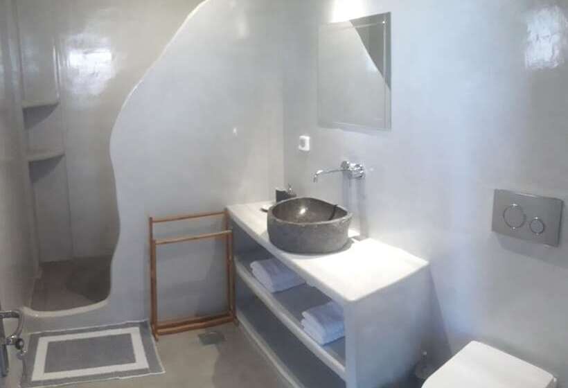 بنسيون Maistrali Prive