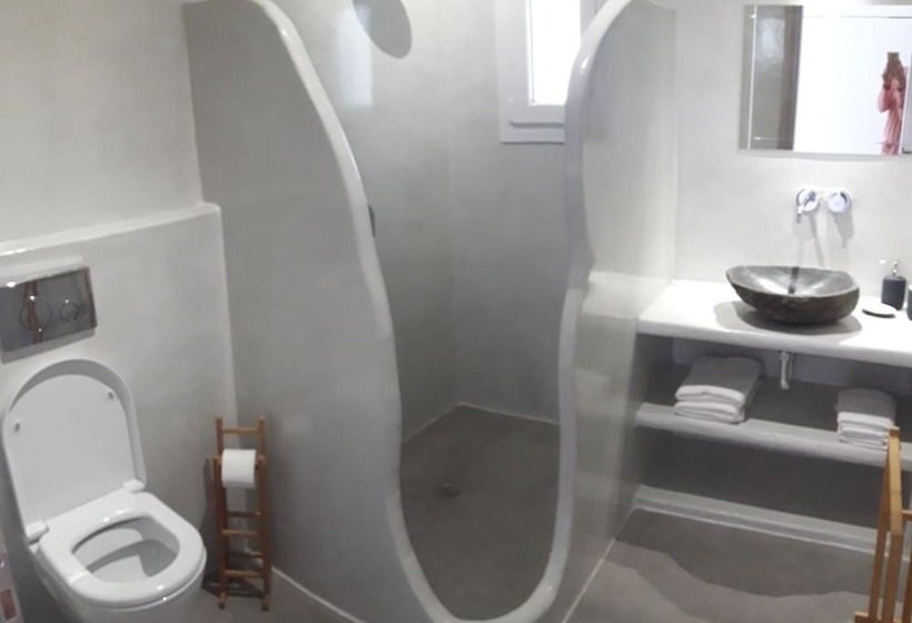 بنسيون Maistrali Prive