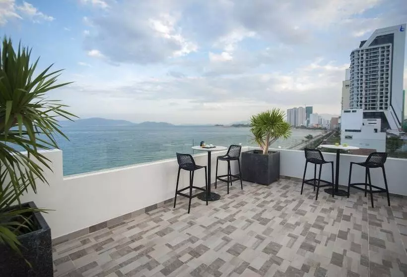 پانسیون Seabreeze Villa Nha Trang