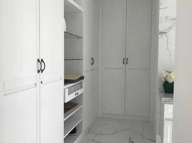 پانسیون Seabreeze Villa Nha Trang