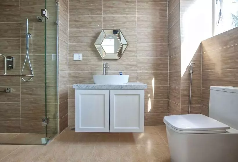 پانسیون Seabreeze Villa Nha Trang