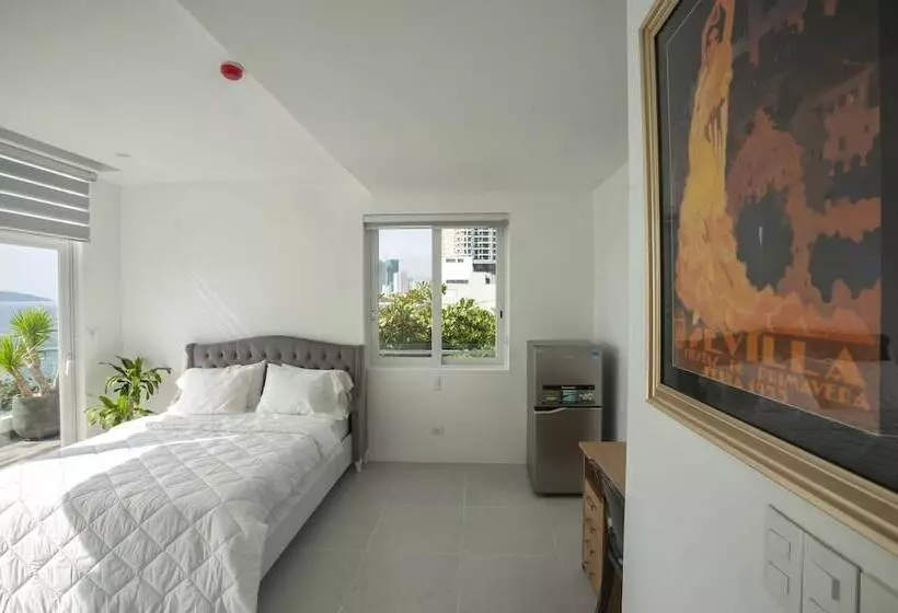 پانسیون Seabreeze Villa Nha Trang