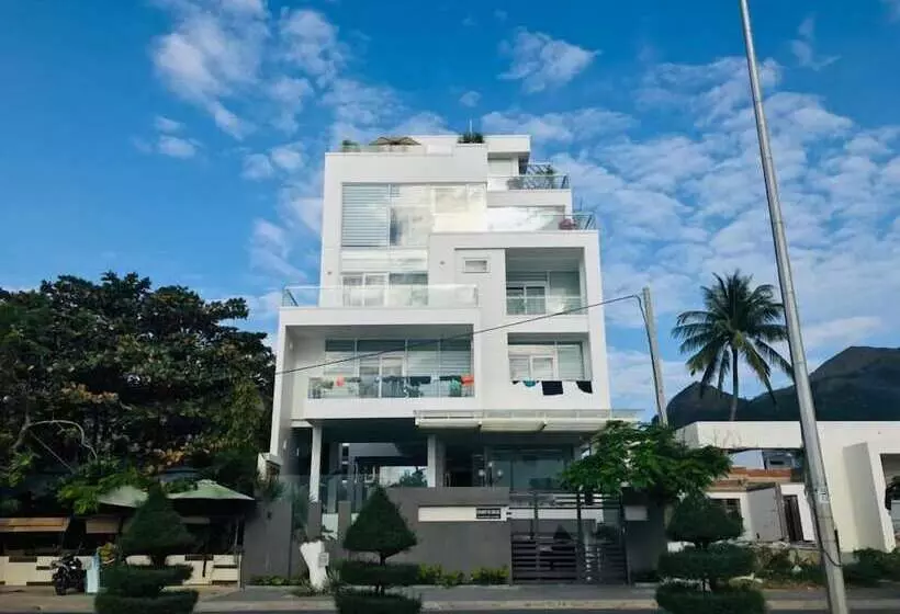 پانسیون Seabreeze Villa Nha Trang