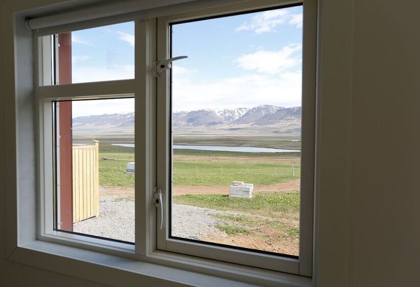 پانسیون Syðra Skörðugil Guesthouse